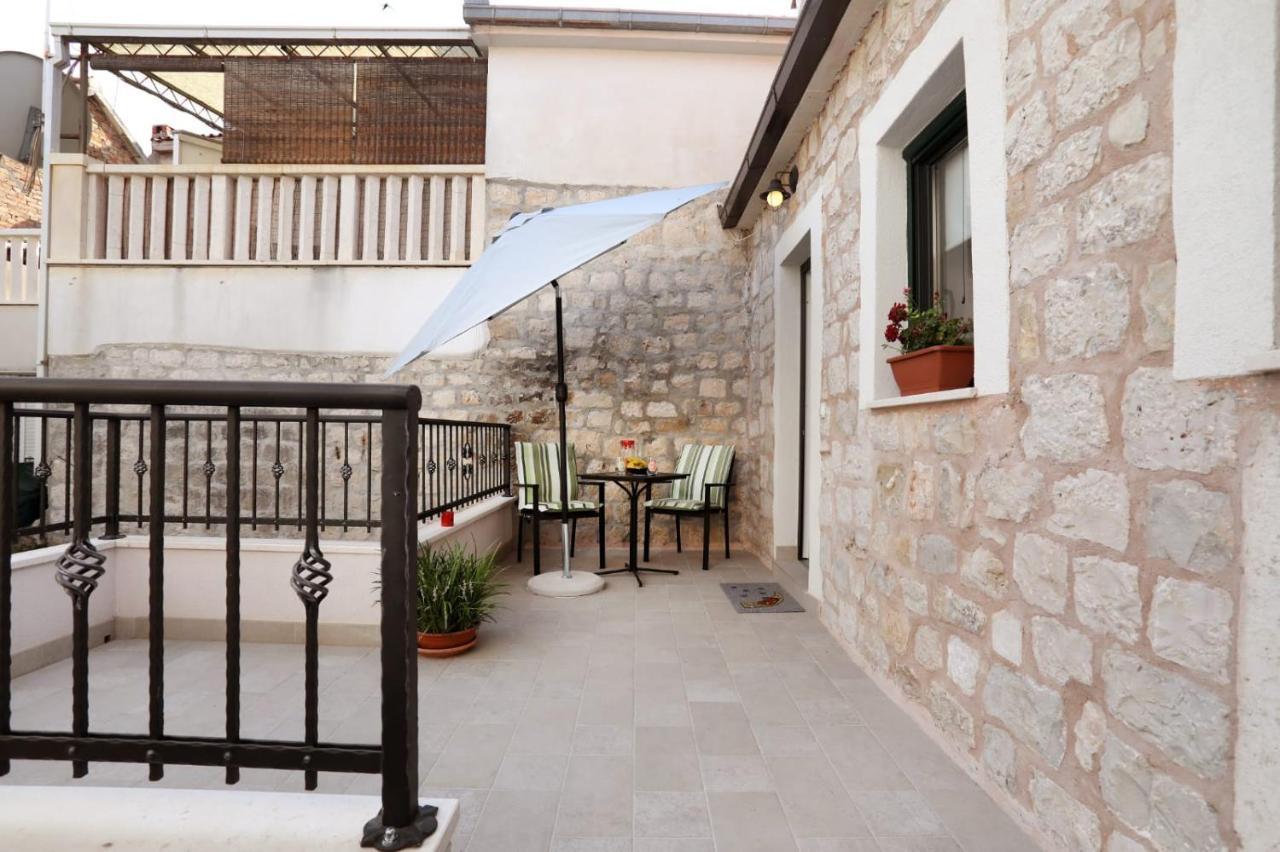 Studio Apartman Mihaella Kaštela Exteriér fotografie