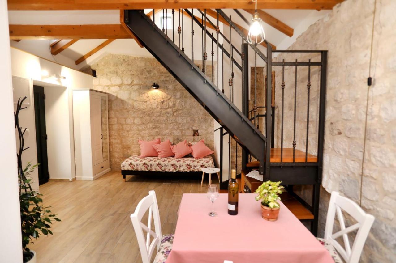 Studio Apartman Mihaella Kaštela Exteriér fotografie